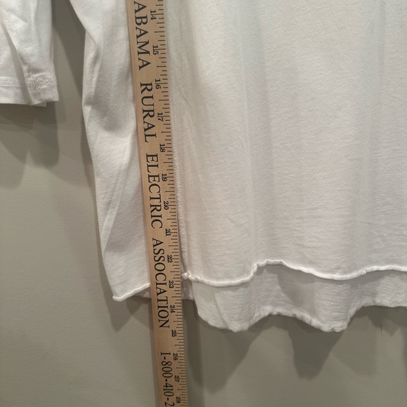 Sundance White 3/4 Sleeve Top with Pocket Raw Hem Casual Stretchy Staple Sz S - Picture 3 of 7